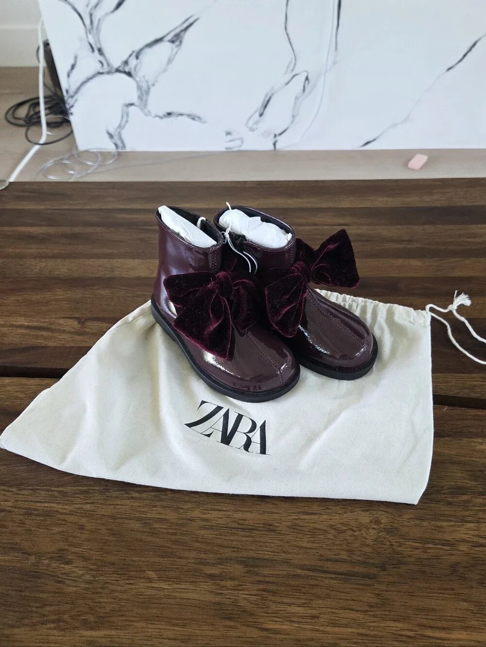 (BNWT) ZARA Patent Finish Bow Ankle Boots